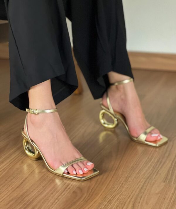 Sandália Salto Argola com Tira Única 884C9087 - Imagem 4