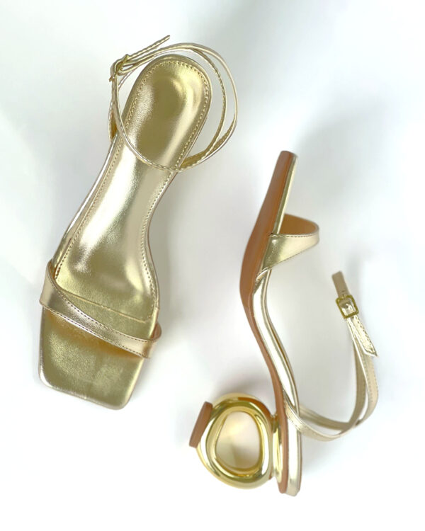 Sandália Salto Argola com Tira Única 884C9087 - Imagem 2